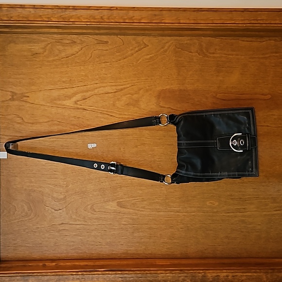 Coach crossbody - Picture 1 of 6